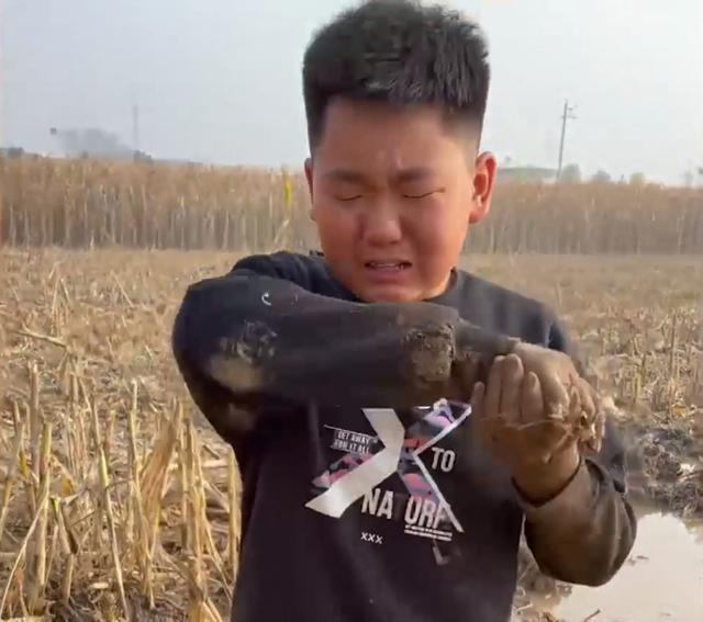 玉米粒男孩(玉米粒脱皮好还是不脱皮好)